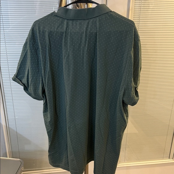 Old Navy Dark Green Men's Polo Shirt - Picture 4 of 4
